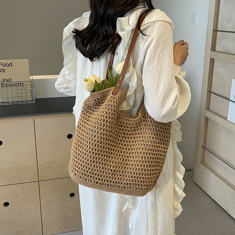 designer bag Large capacity lazy style handbag for women in spring single shoulder seaside vacation beach bag woven commuting tote bag coachtotebag