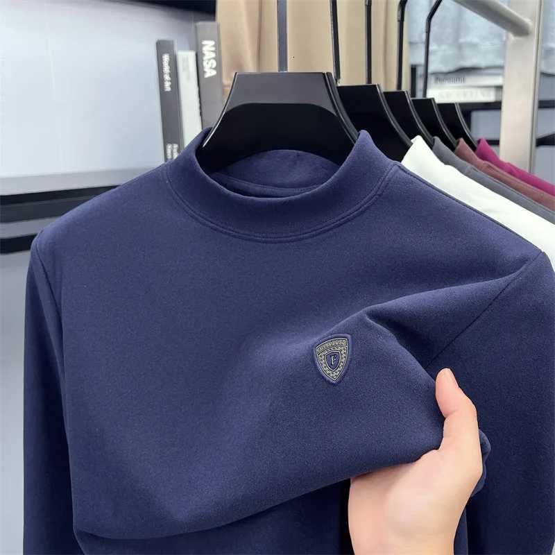 Luxury Quality Mens O-Neck Hoodie Solid Color Embroid Velvet Warm Long Sleeve Base Shirt Autumn Versatile Casual Trend Menswear W251106
