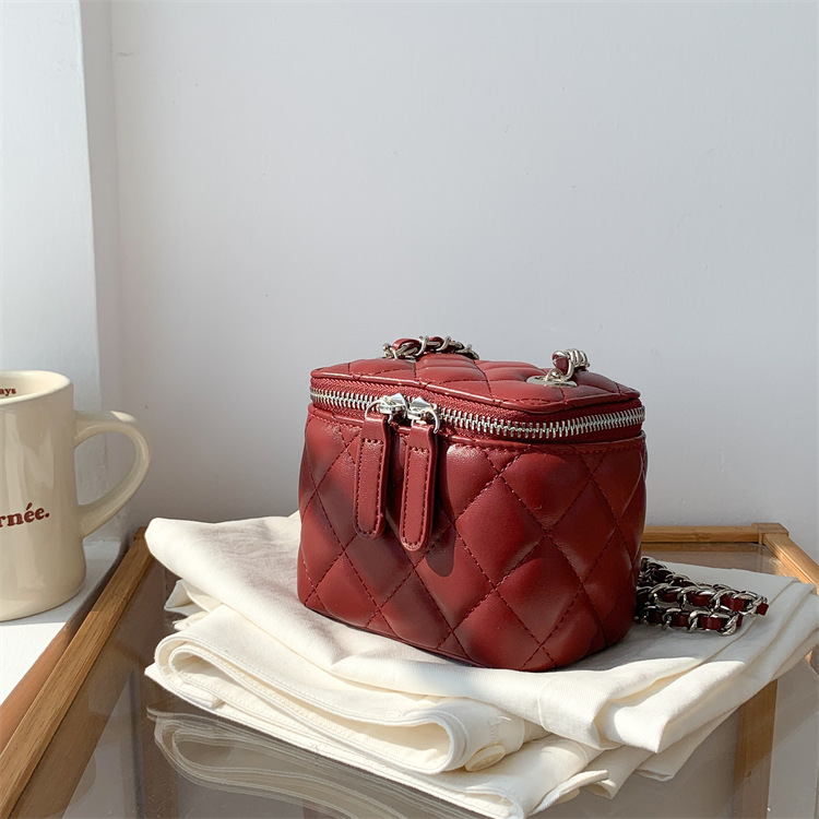 Famous designer women Bag female niche single shoulder crossbody dia lattice chain mouth red envelope fashion mini box bag