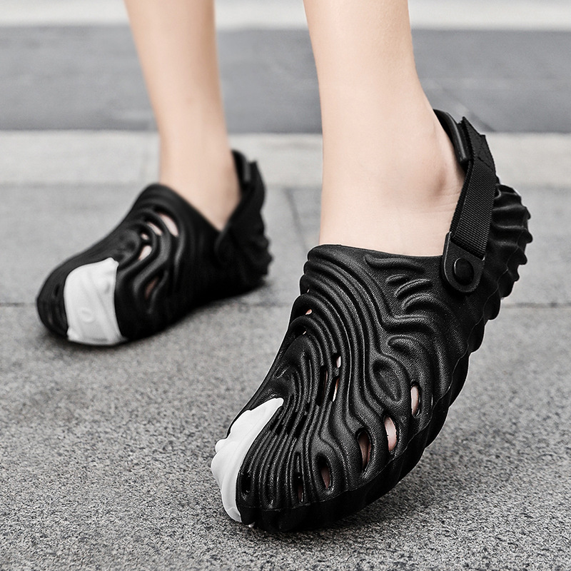 2025S Designer Men S Slippers Summer Men S Sandals With Breathable Toe Caps And Perforated Casual Beach Shoes For Couples Hollowed Out Anti Slip Outdo