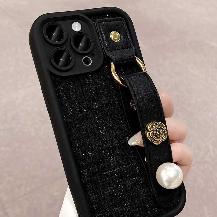 Autumn Winter Velvet Small Fragrance Camellia Wrist Strap Compatible with iPhone 15 Pro Max Phone Case Mate 60 J251202