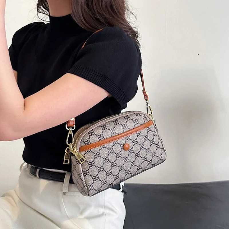 Chic Leather Tote Bag For Women By Famous Designer Luxury Brand Handbag Elegant And Functional Luxury-Style BagsW251106