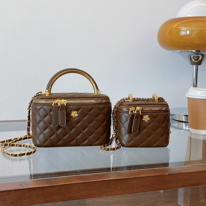 New Women's Bag Luxury Bag Fashion Designer Bag 2025 Shoulder Bag Summer Crossbody Versatile Niche Quilted Fashion Korean Style Elegant Trendy Sm