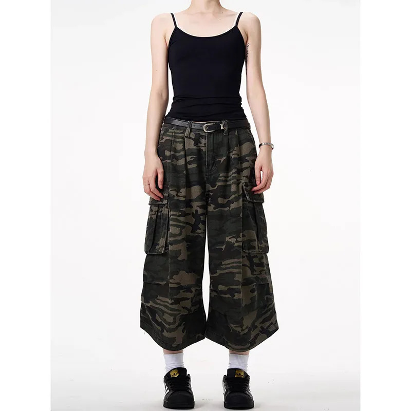 Womens short jeans green camouflage American retro Y2K straight street clothing wide leg pants high waisted womens summer denim shorts 250402