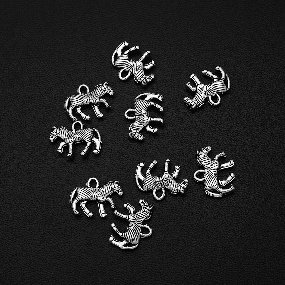30 piecesbatch 12x15mm zebra horse animal amulet pendant used for DIY jewelry making accessories wholesale bulk items 250325
