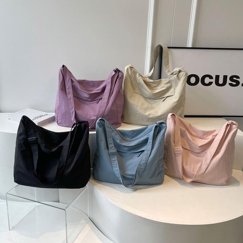 2025S Designer Women S Bag Large Capacity Tote For Women New Fashionable And Simple Casual Crossbody Bag Student Class Single Shoulder Bag