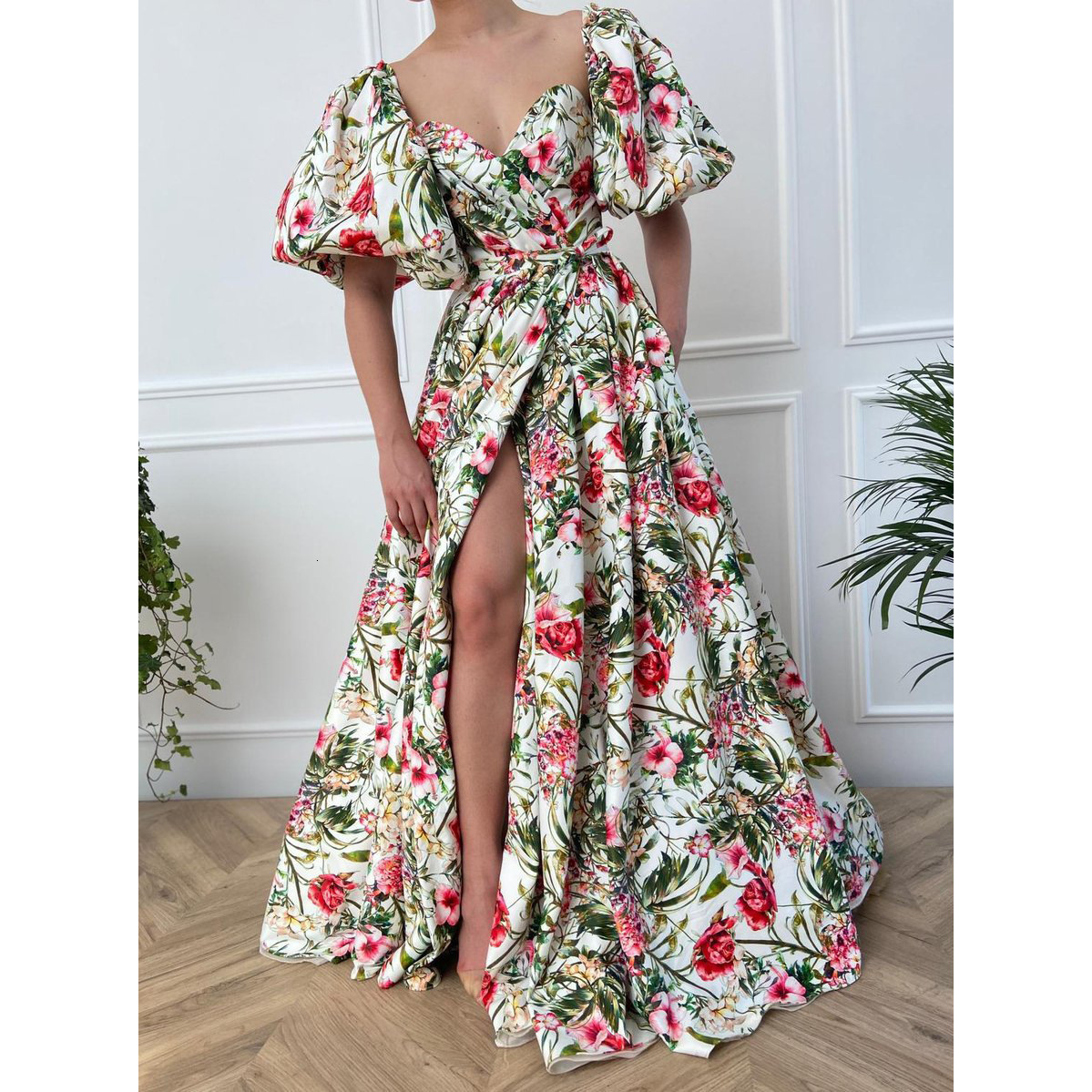 2025 Womens New V-neck Chiffon Printed High Waisted Slimming Dress with Large Swing Socialite Short Sleeved Dress