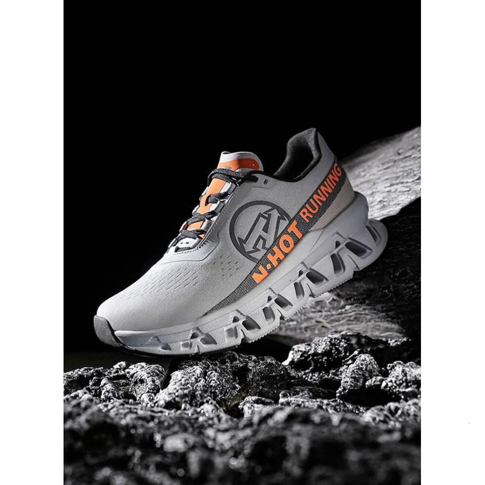 Men's Sports Shoes Spring Summer Breathable Hiking Running Shoes Thick Sole Height Increasing Shock Absorption Lightweight Soft Sole Shoes Men 