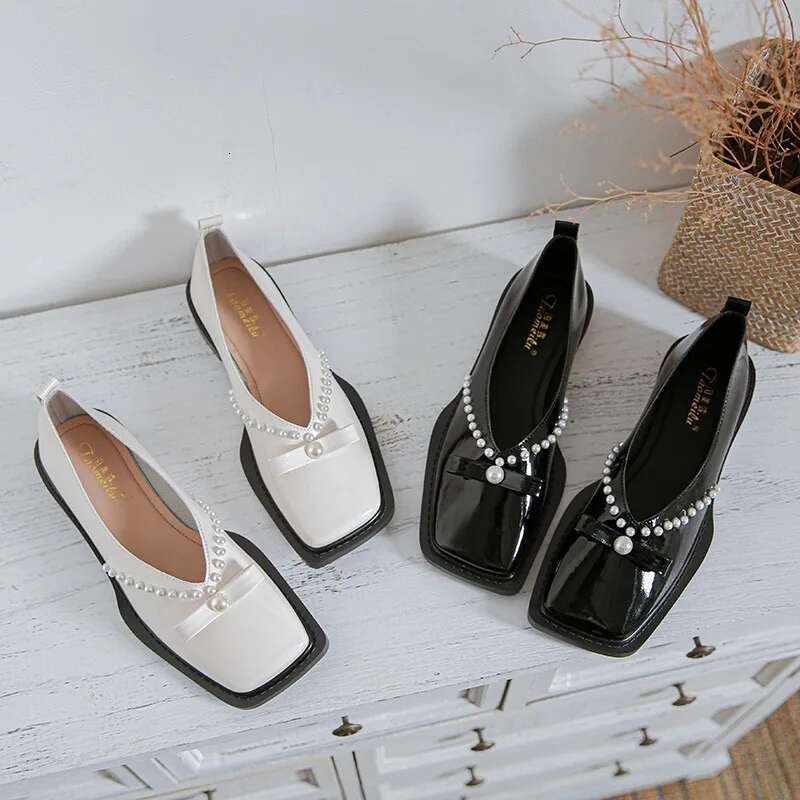 The 2023 New Fashion Brand Designed Women With Low Single Square Head Spring Large Size Casual Shoes 41-43