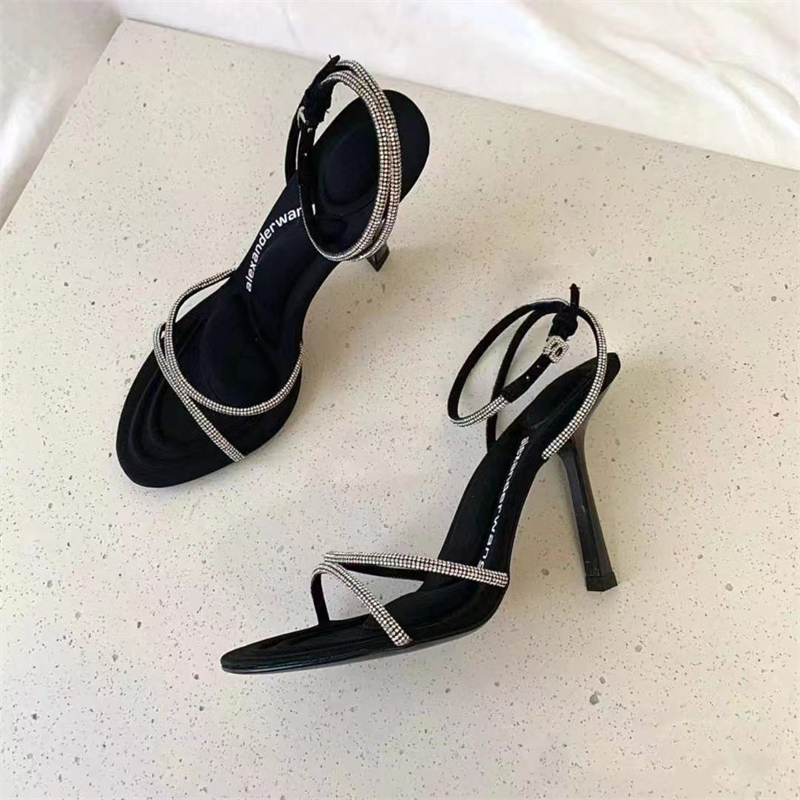 hot free shipping Sandals for woman outdoor fashionable Dress 9cm High black Heel Fashion casual slippers