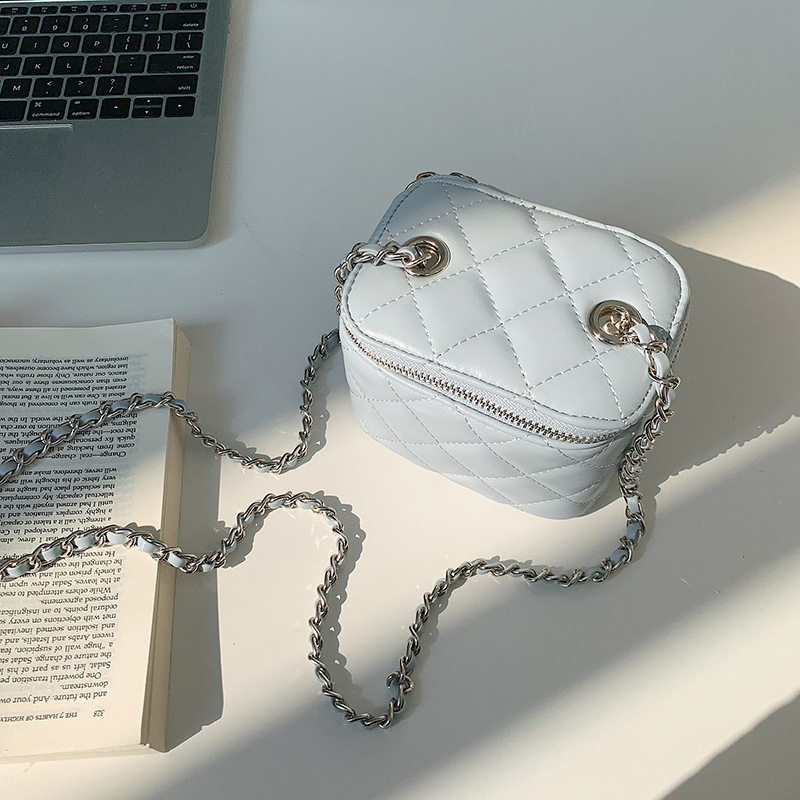 Famous designer women Bag female niche single shoulder crossbody dia lattice chain mouth red envelope fashion mini box bag