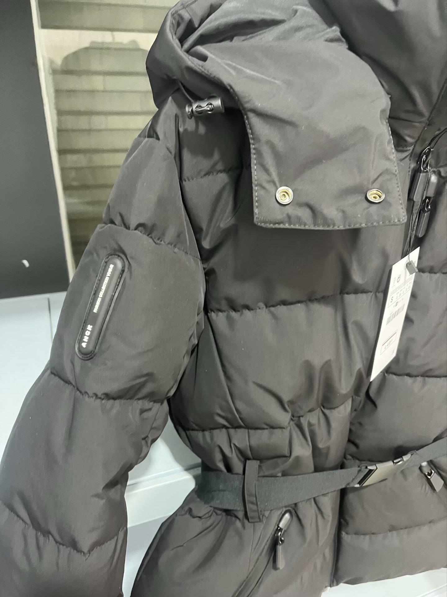 Women's designer Down winter jacket women skiing Outerwear Coat Mens Windproof Warm Thickened puffer jacket