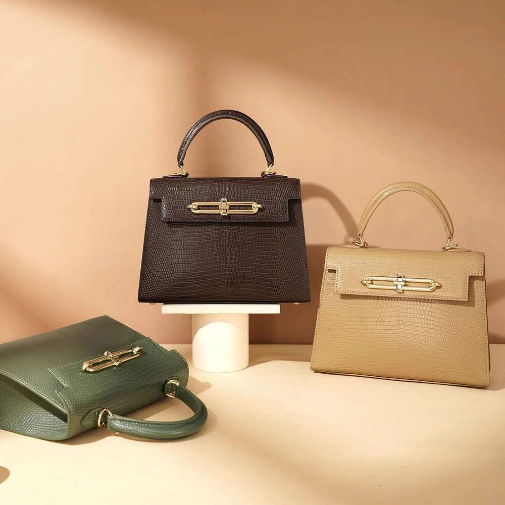 Medium Size Square Handbags For Women 2023 Trend Daily Life Commuting Chain Strap Crossbody Hand Bags