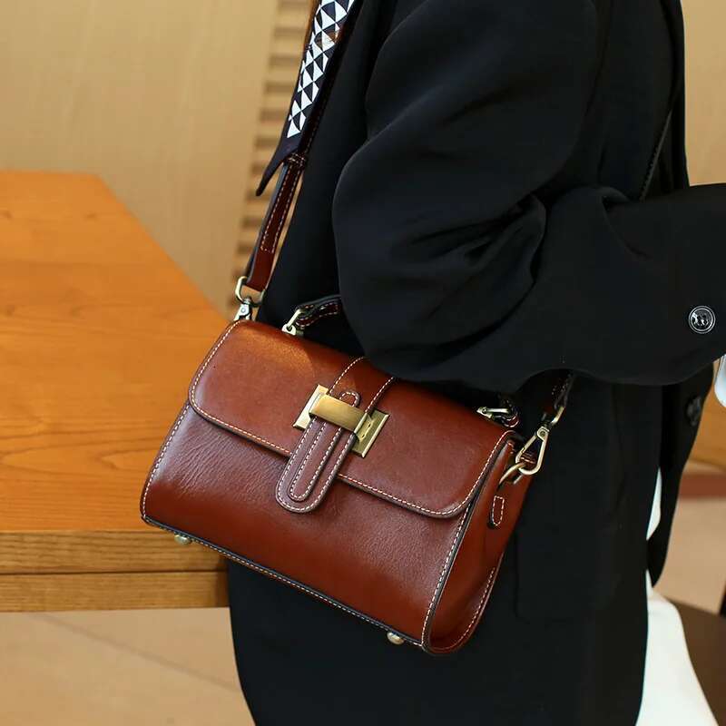 Cow Leather Women's Small Crossbody 2025 New Retro Design Daily Shoulder Bag Lady Handbag For Shopping Travel