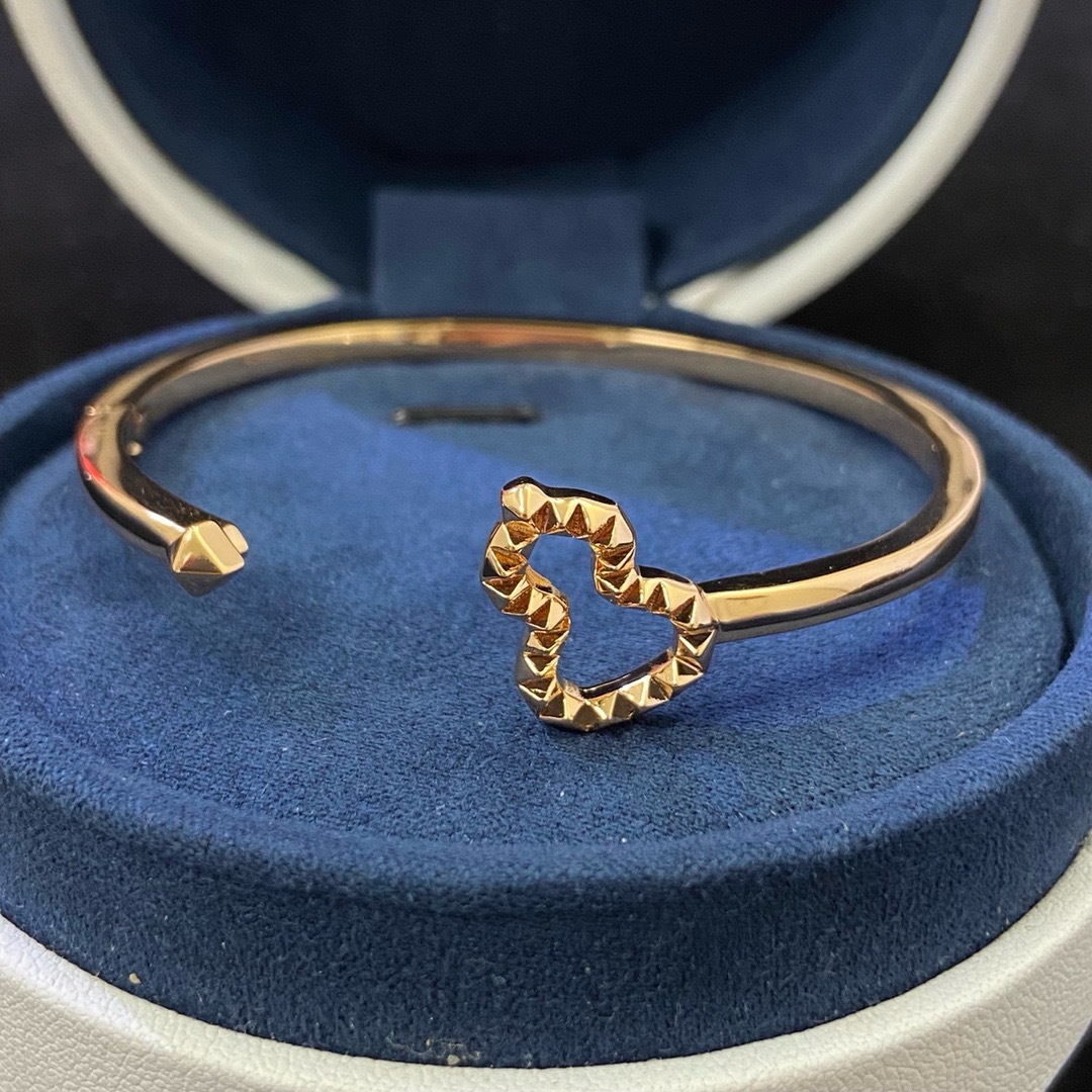 Hollow Gourd Charm Bracelet Inlayed with Half Diamonds - Elegant Open Cuff Jewelry for Women