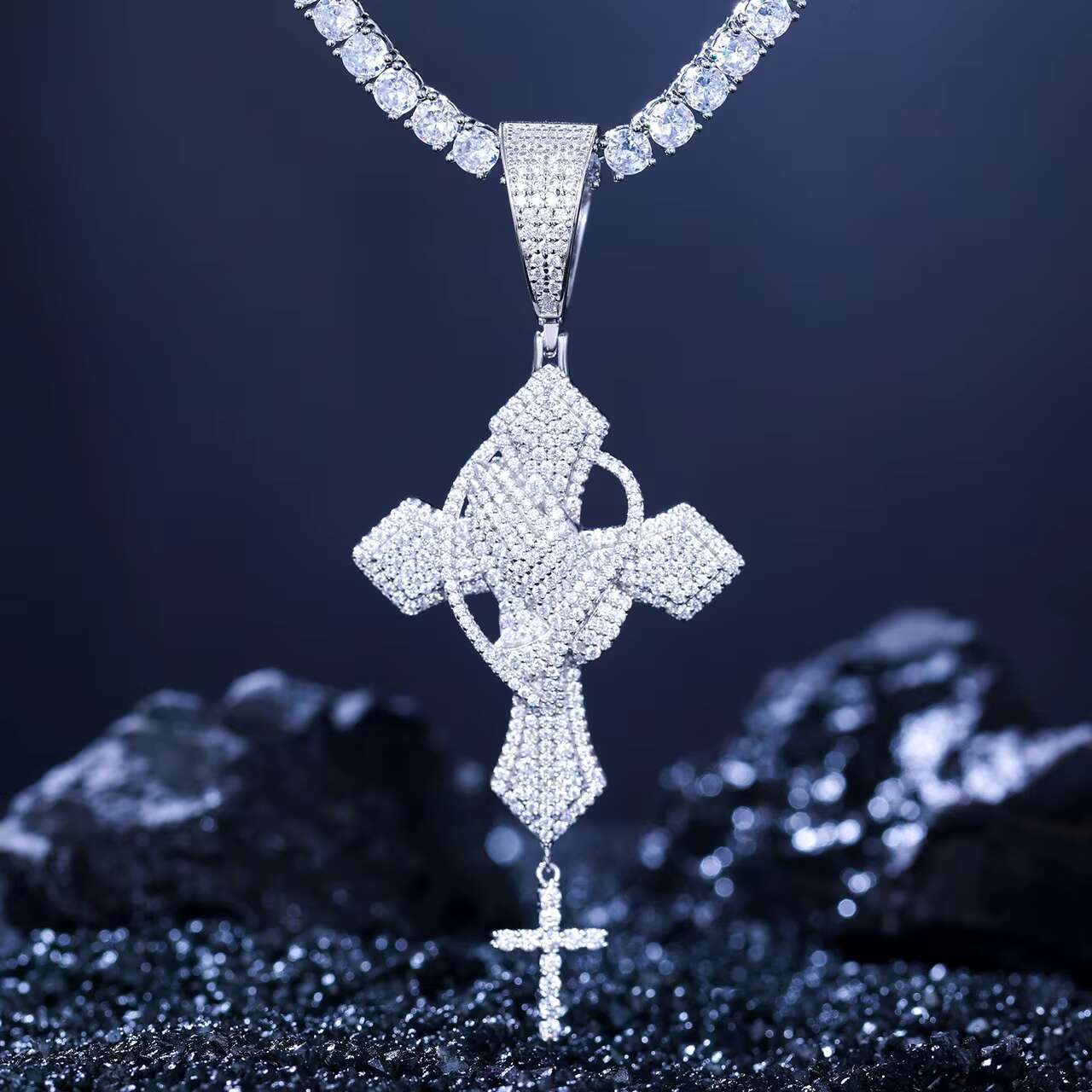Mens VVS Genuine Diamond Moissanite Hip Hop Cross Chain Pendant Prayer Hands Holding Rosary Pendants Charms