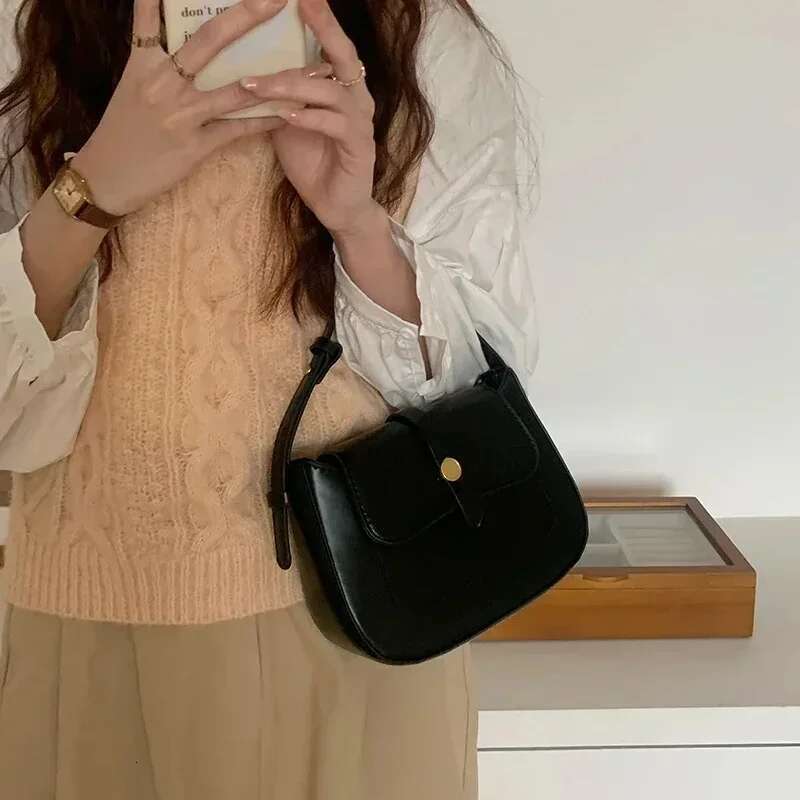 2025 Korea Style Niche New Retro Women's Bag Elegant All-Match Small Handbags Trendy Shoulder Underarm Hobo Designer Bags