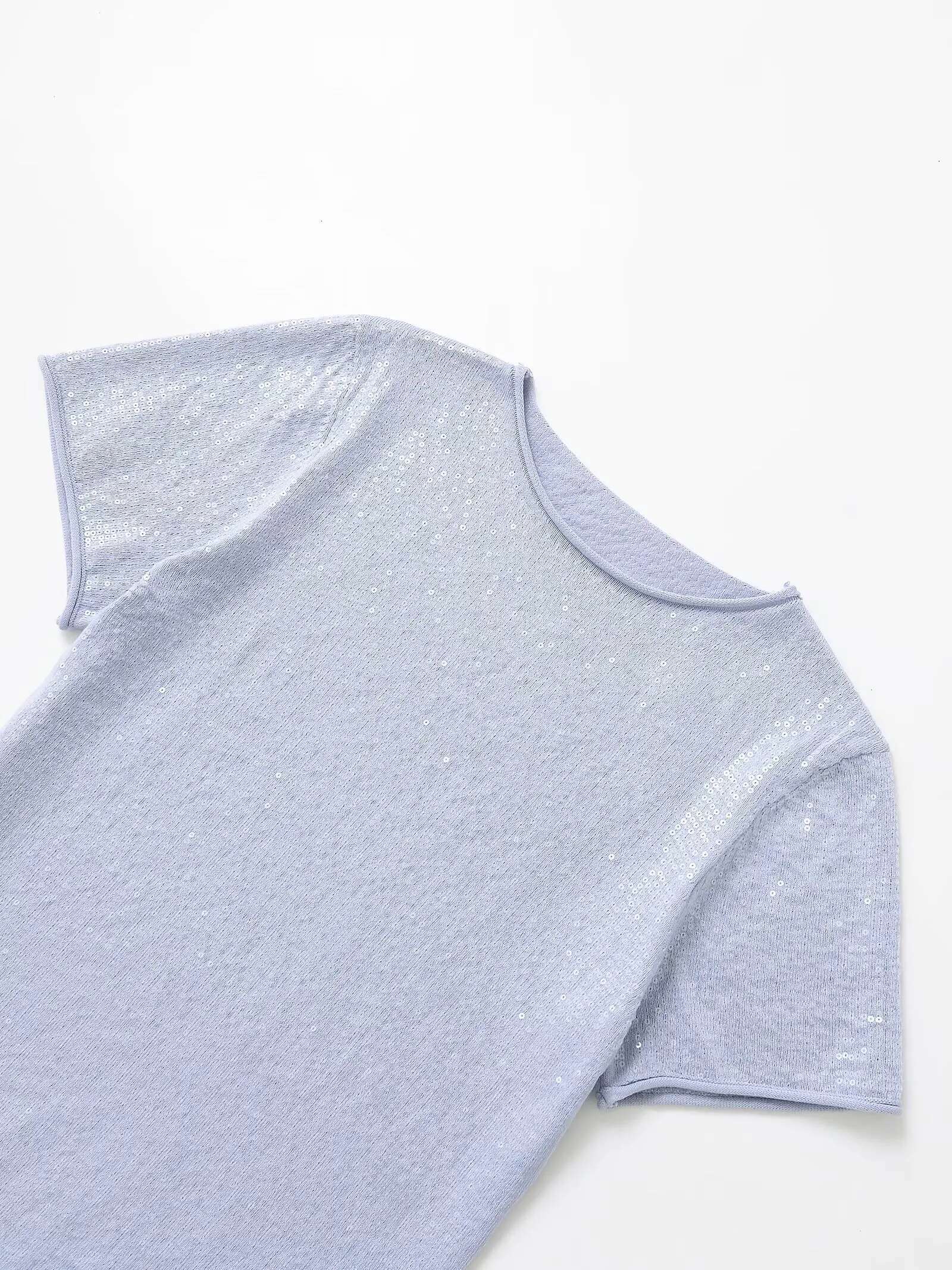 Women's Short Sleeve Crew Neck T - Shirt With Sequin Detaig For A Sparkg And Trendy Look