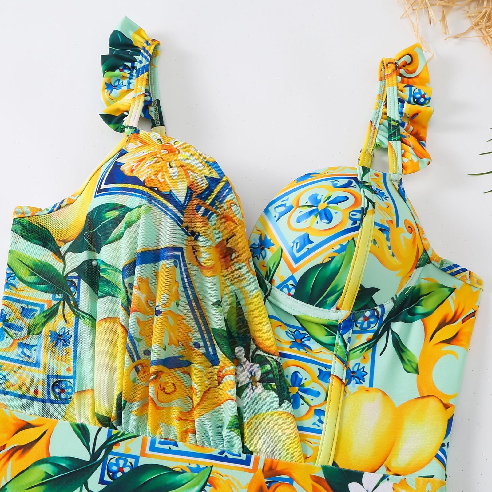 2025 new one-piece for women, conservative coverage, slimming effect, lotus leaf edge hanging feeling, wrapped skirt vacation swimsuit