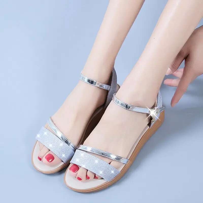 2025 Summer New Women's Sandals Gold Low Casual Shoes Women's Open toed Summer Square Women's Designer Fashion Ankle Strap High Heels
