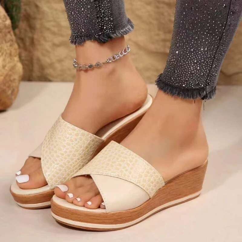 2025 New Ma Po Heel Sandals With No Print Thick Bottomdesigner Summer Shoes Slope Heel Shoeswomen's Slippers Trendy Sandals