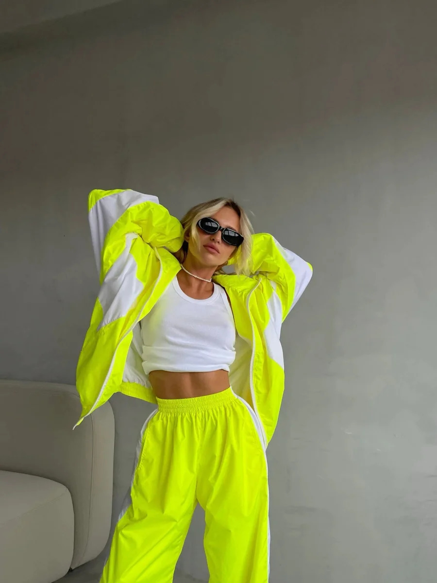 Sports street fashion womens set long sleeved zipper cardigan elastic vest pants twopiece trend 250403