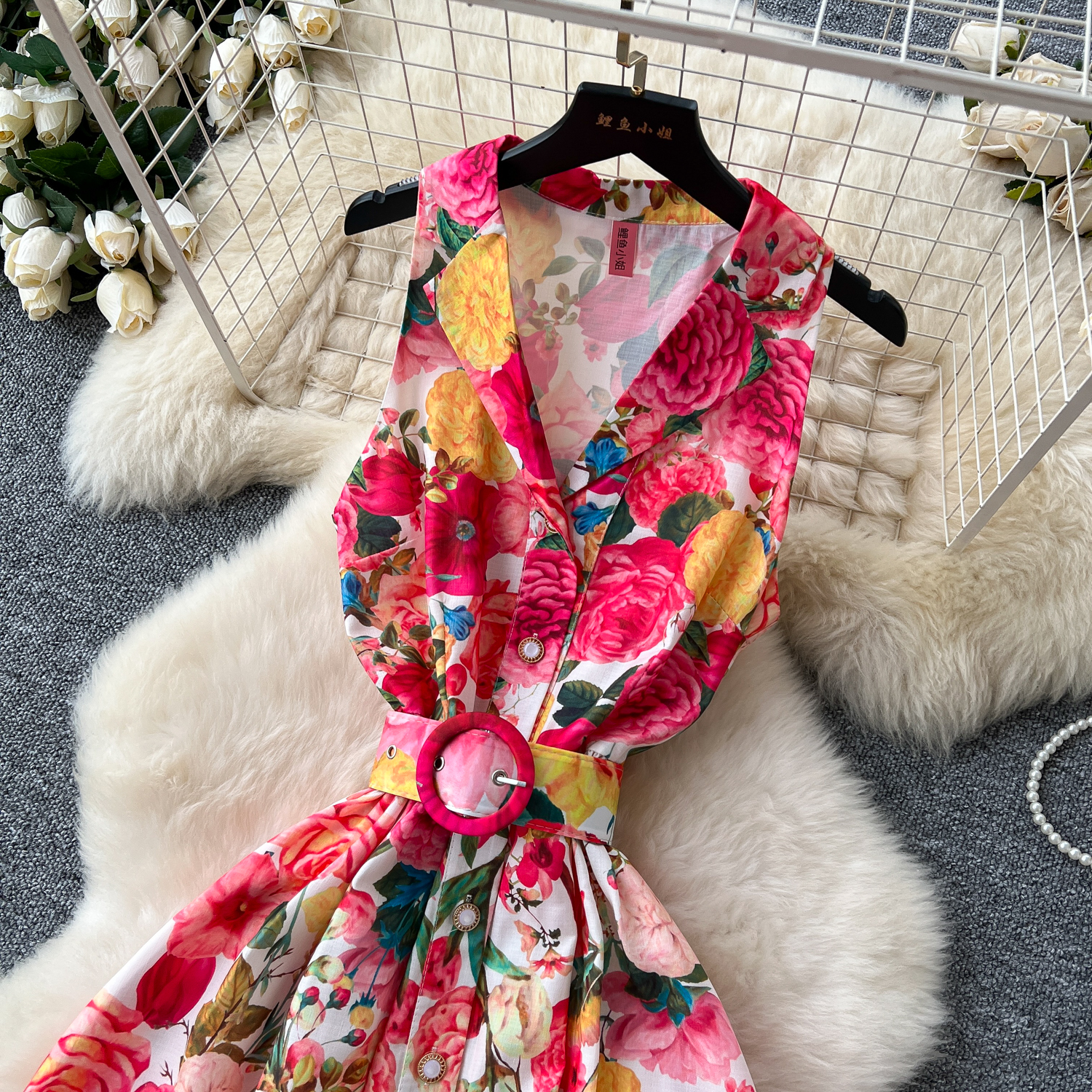 Casual Dresses French Elegant Notched Collar Sleeveless Dress Women Print Belt Pearl Buttons Long Party Dress Female Casual Holiday Clothing 2025
