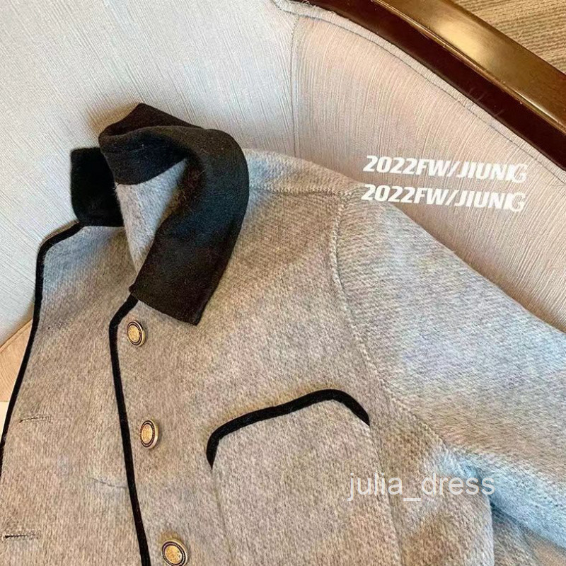 High-end Gray Jacket for Women Spring and Autumn Fashionable Petite Stylish Casual Versatile Turn-down Collar Short Top