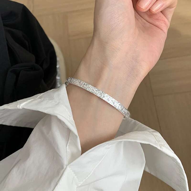 New Shiny Bone Bangles Female Sliver Color Party Accessories Glisten Cuff Bracelet for Women Wedding Gift