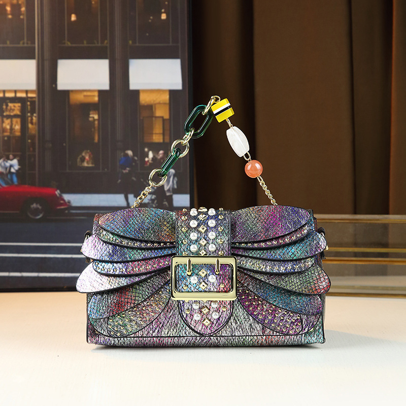 Pearl Rivet Wing Heavy-Duty Acrylic Chain Small Square Bag, Temperament Handbag, Trendy And Fashionable Crossbody Bag