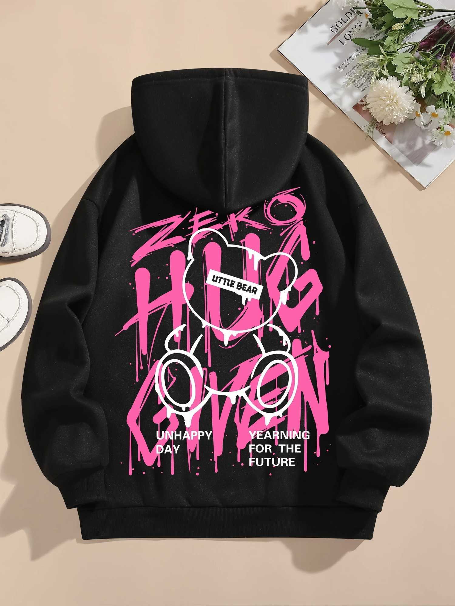 2025 Fashion Mens Autumn Teddy Bear Graffiti Printed Soft and Comfortable Hooded Sweatshirt Outdoor Street Versatile Clothing W251106