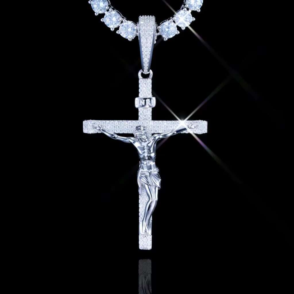 Fashion 925S VVS MOISSANITE CRUCIFIX NECKLACE