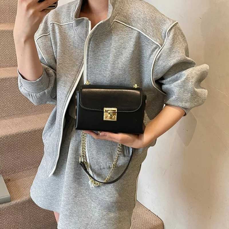 2025 New High-end Luxury Brand Ladies Leather Shoulder Bag Famous Designer Trendy ParisW251106