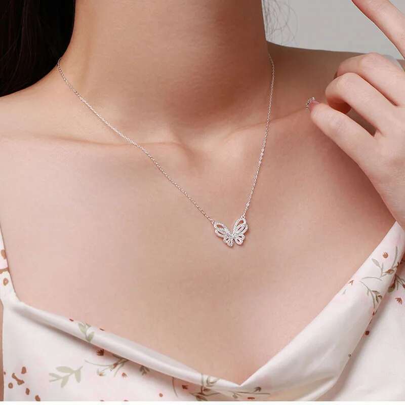 New Sterg Sier Shiny Full Zircon Butterfly Pendant Necklace O-Chain For Women Wedding Engagement Fine Jewelry Wholesale