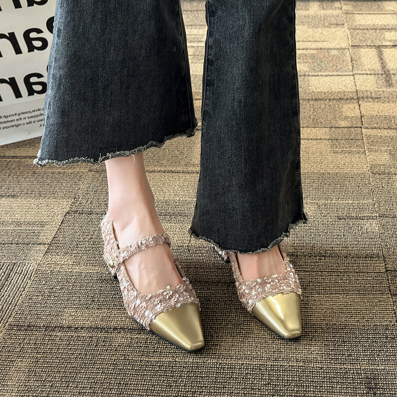 free Shipping Slippers Designer Shallow mouth sandals Thick heeled sandals Pointed slippers Casual low cut sandal Wearing beach high heels outside hot