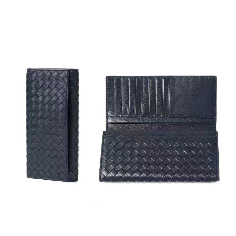 2025 new Hand-woven sheepskin women's long wallet with zipper classic personalized retro style casual hand-held genuine leather wallet