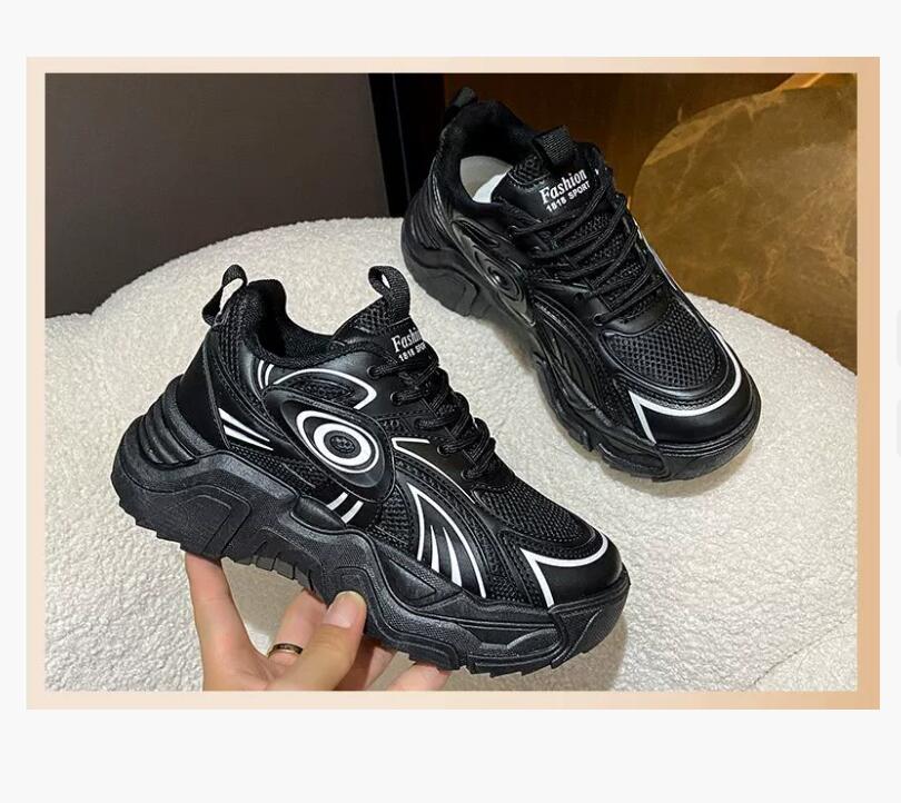 Thick soled sports single shoes for women autumn 2024 new Korean version casual fashion explosive street artifact showing long legs single Z 10.28-6