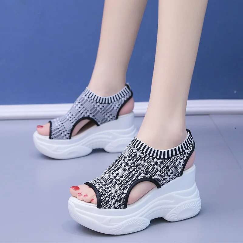 2025 Summer New Women's Roman Thick Bottom Designer Fashion Sandals Casual Wedge Women's Shoes Casual Thick Bottom