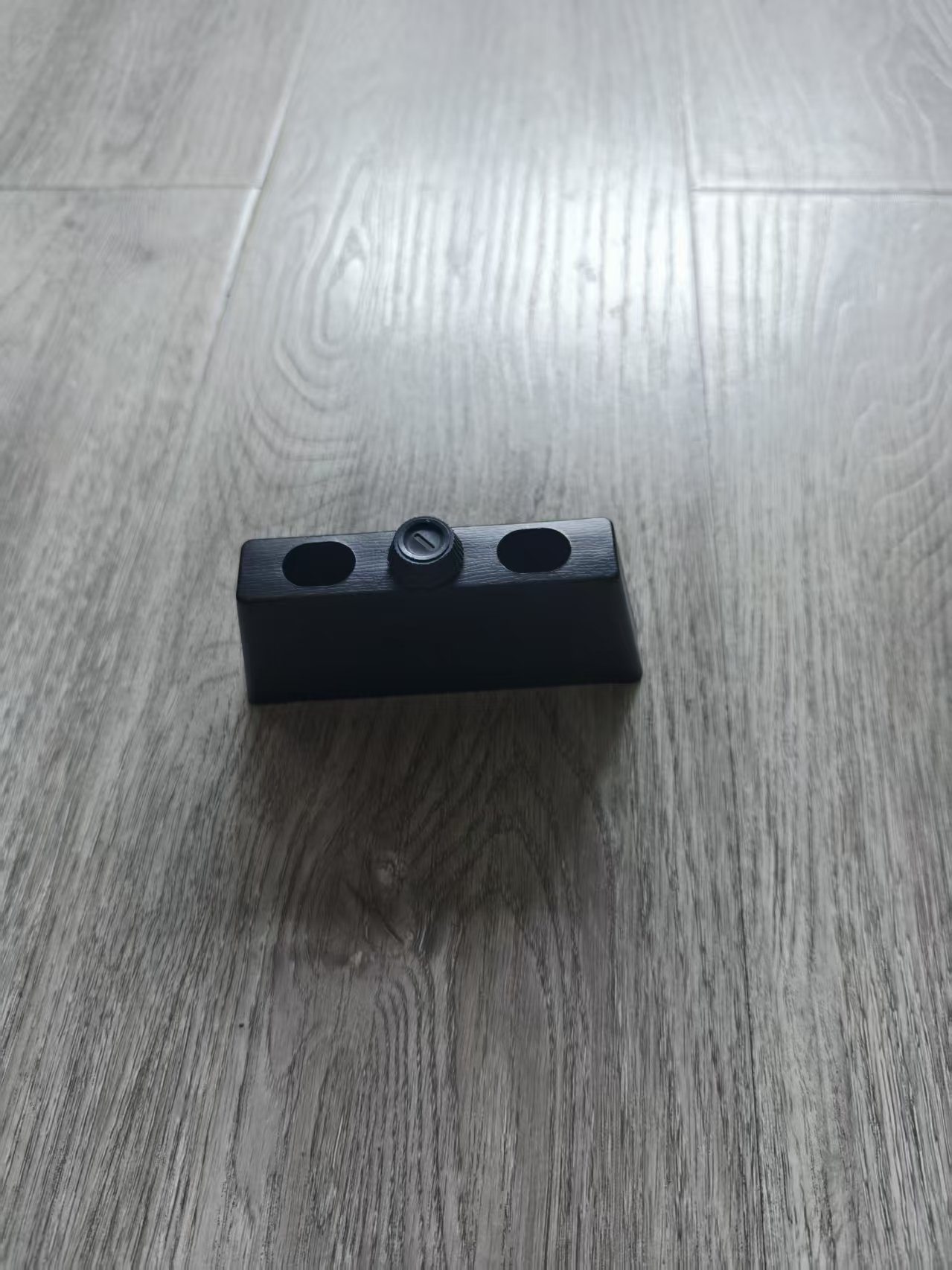 Set of Plastic Legs for Wicker Chairs - Includes 4xQ & 1xP Pieces