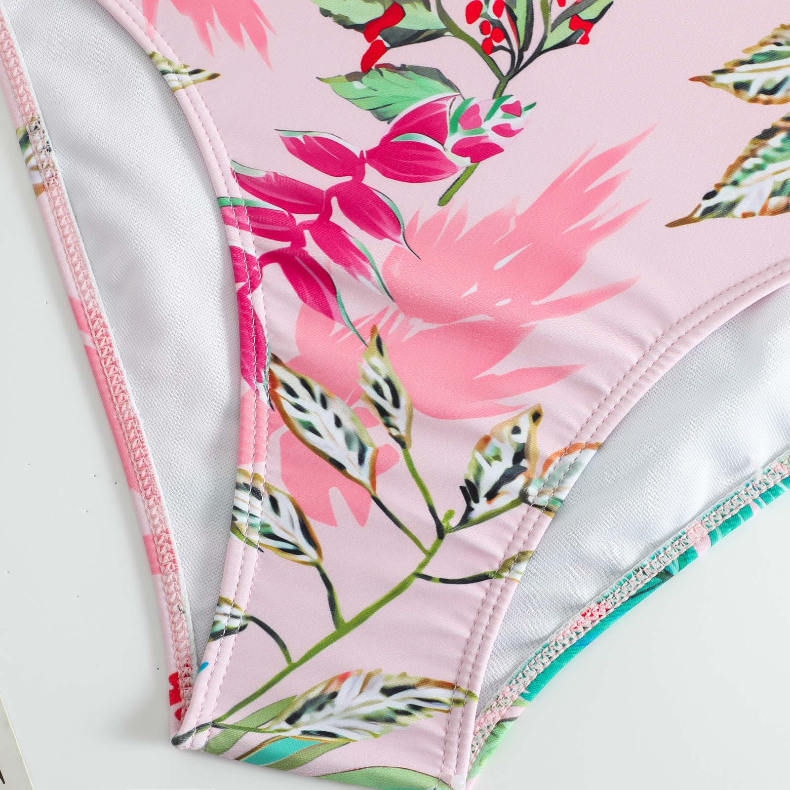 Unified women's 2025 new ruffled pleated single shoulder floral swimsuit