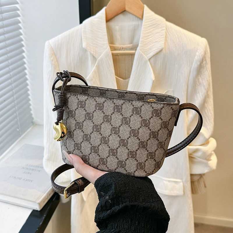 Adjustable Strap Ladies Crossbody Bag Genuine Leather Shoulder Handbag Womens Versatile Tote PurseW251106