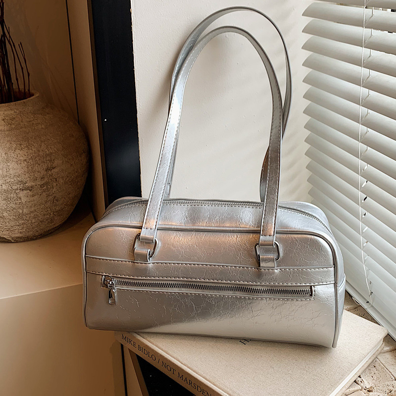 2025S Designer Women S Bag Large Capacity Law Stick Boston Bowling Fashion Trend Portable Women S Solid Color Single Shoulder Crossbody Bag