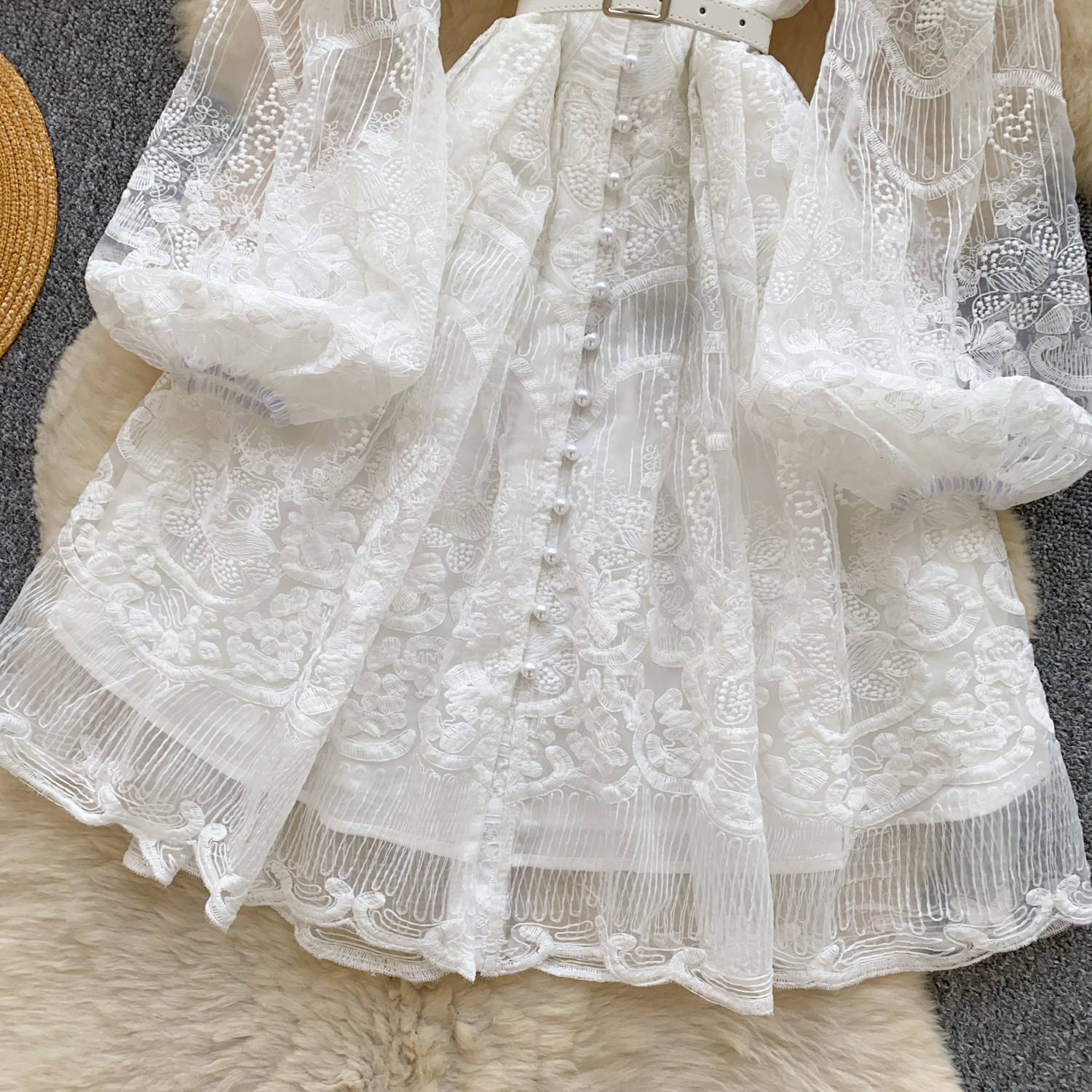 Casual Dresses Luxury Women French White Lace Dress 2025 Summer Embroidery Flower Mesh Stitching Pearl Buttons Belt Mini Party Vestidos