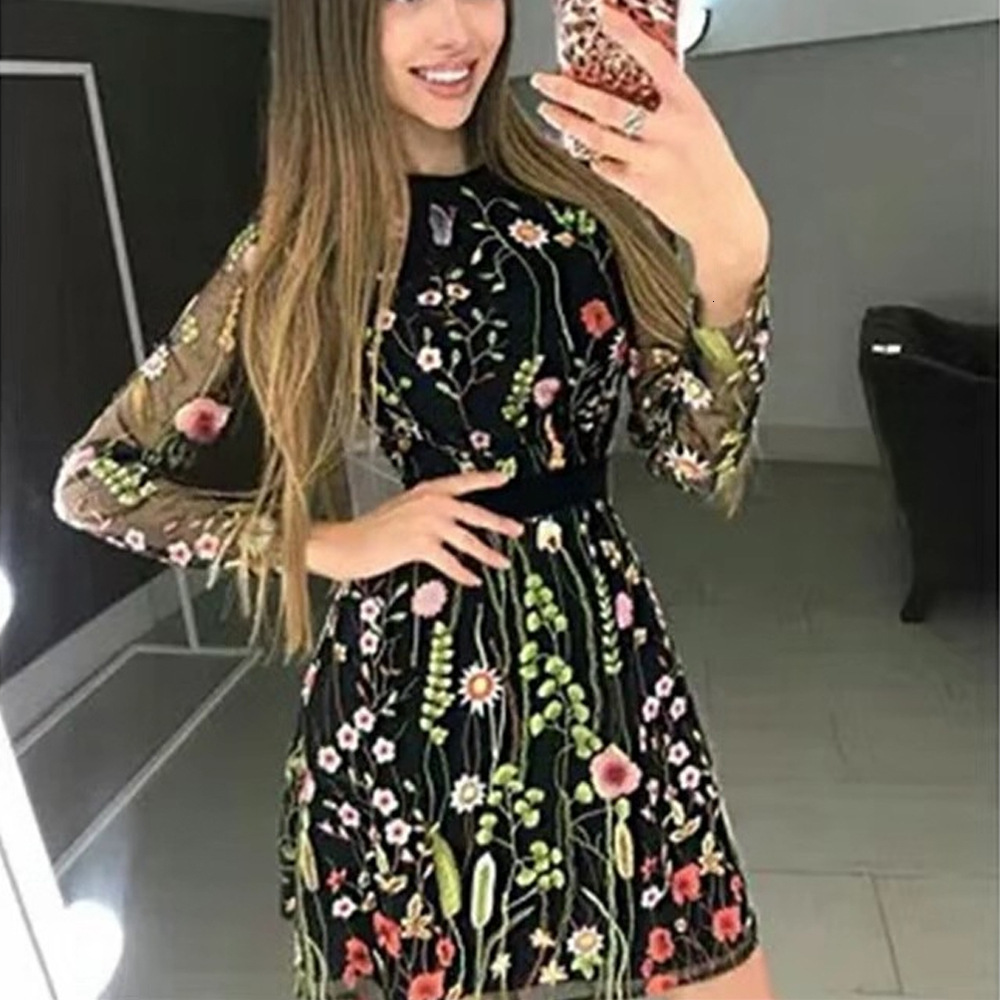 2025 Spring New Womens Dress Embroidered Bohemian Flower A-line Short Skirt