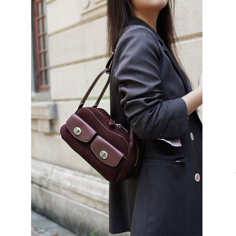 Famous Brand Luxury Bag Designer New Cross Body Leather Ladies Commuter Large Capacity Handbag Simple One Shoulder Bowling St