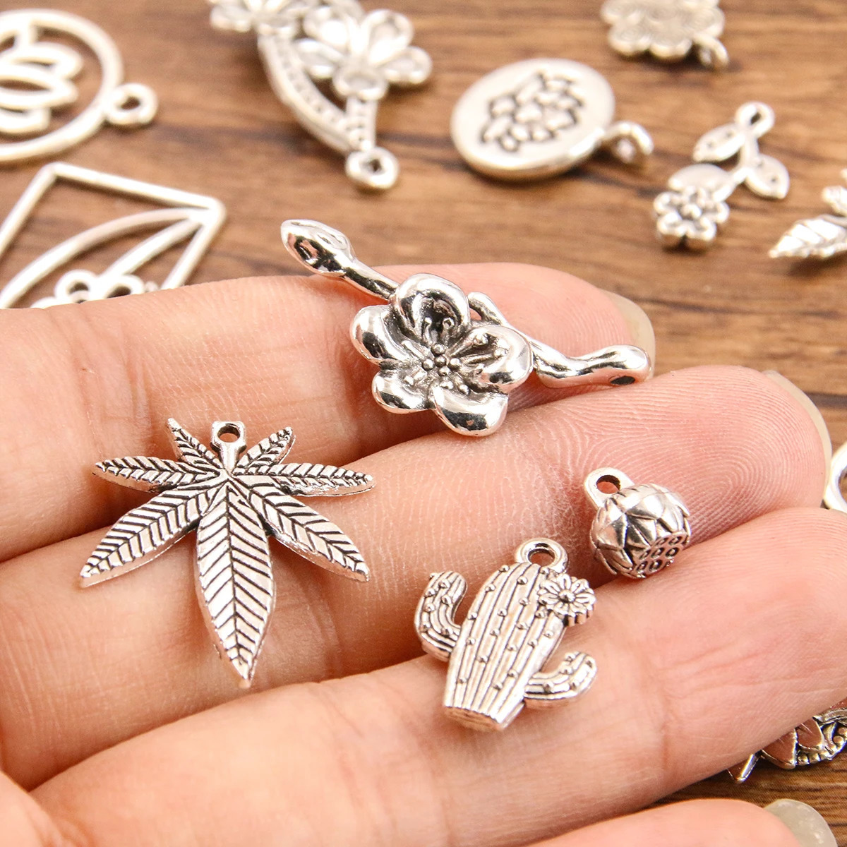 20 pieces of 26 style mixed alloy antique hollow tree flower cactus plant charm jewelry making DIY handmade Christmas pendant 250325