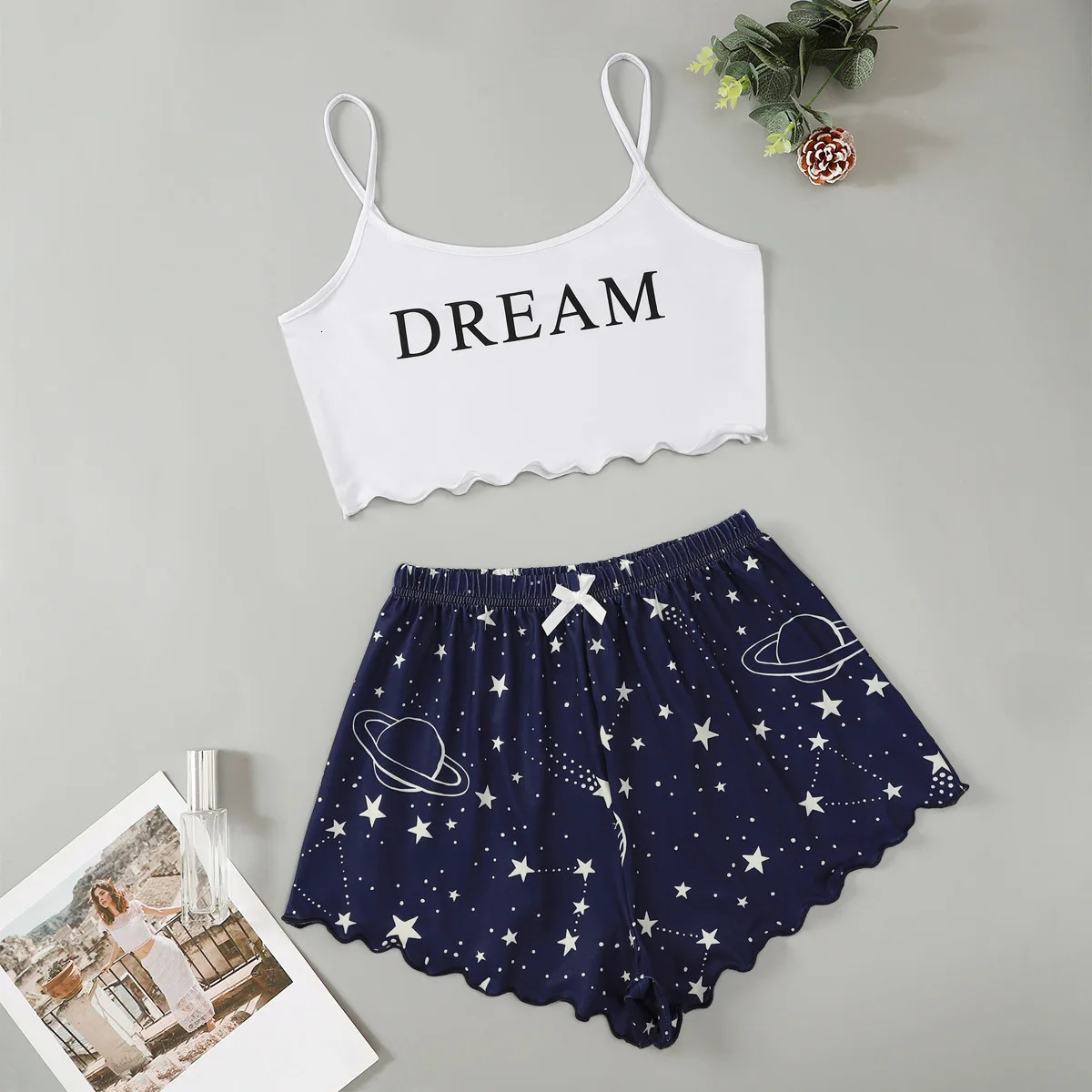 Womens Pajamas Set Sexy Lingerie Starry Sky Print Sling Sleepwear V-Neck Sleeveless Top and Shorts Sets Pyjamas Homewear 250402