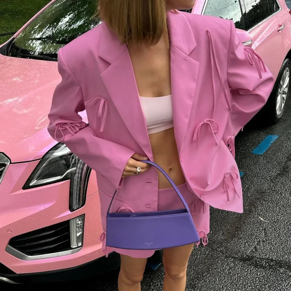 TWOTWINSTYLE Solid Splicing Patchwork Loose Jacket for Women Flip Collar Long Sleeve Warm Jacket Womens Fashion Style 250402