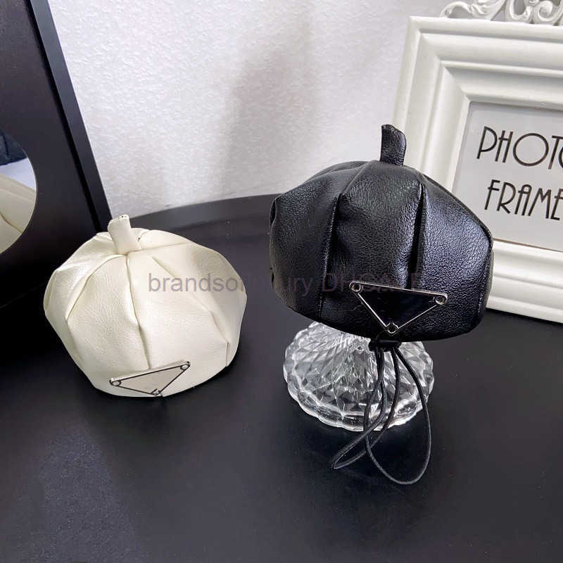 Pet trendy hat pumpkin hat sunshade hat Schnauzer magic bucket essential photo props cat dog beret hat