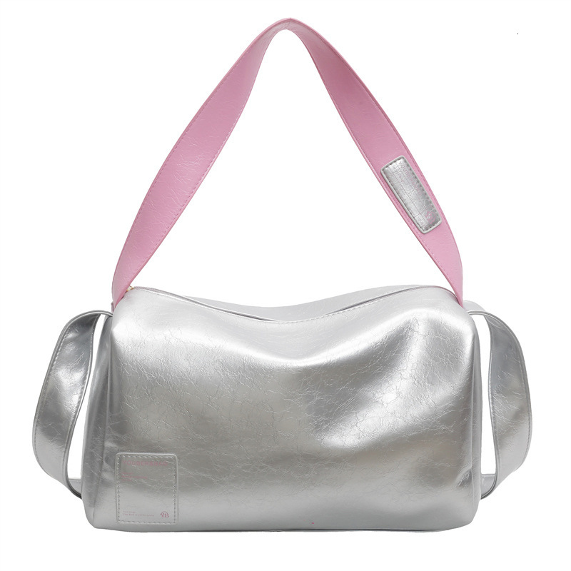 2025S Designer Women S Bag Bag For Women Short Distance Travel Shoulder New Fashion Sense Women S Large Capacity Simple Crossbody Bag